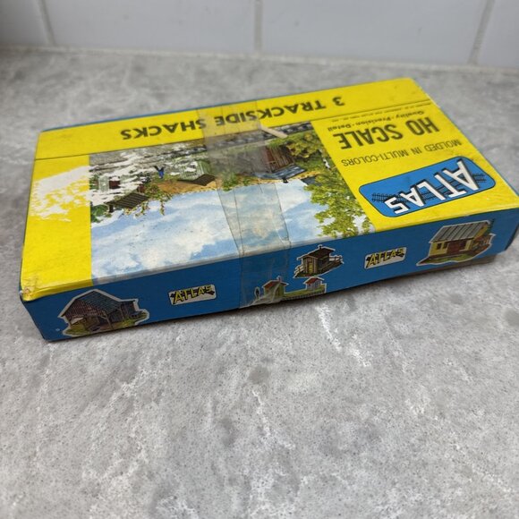 1:87 HO Scale / Gauge Atlas # 702-89 Trackside Shacks (#2) Kit . Never used. - Picture 3 of 10
